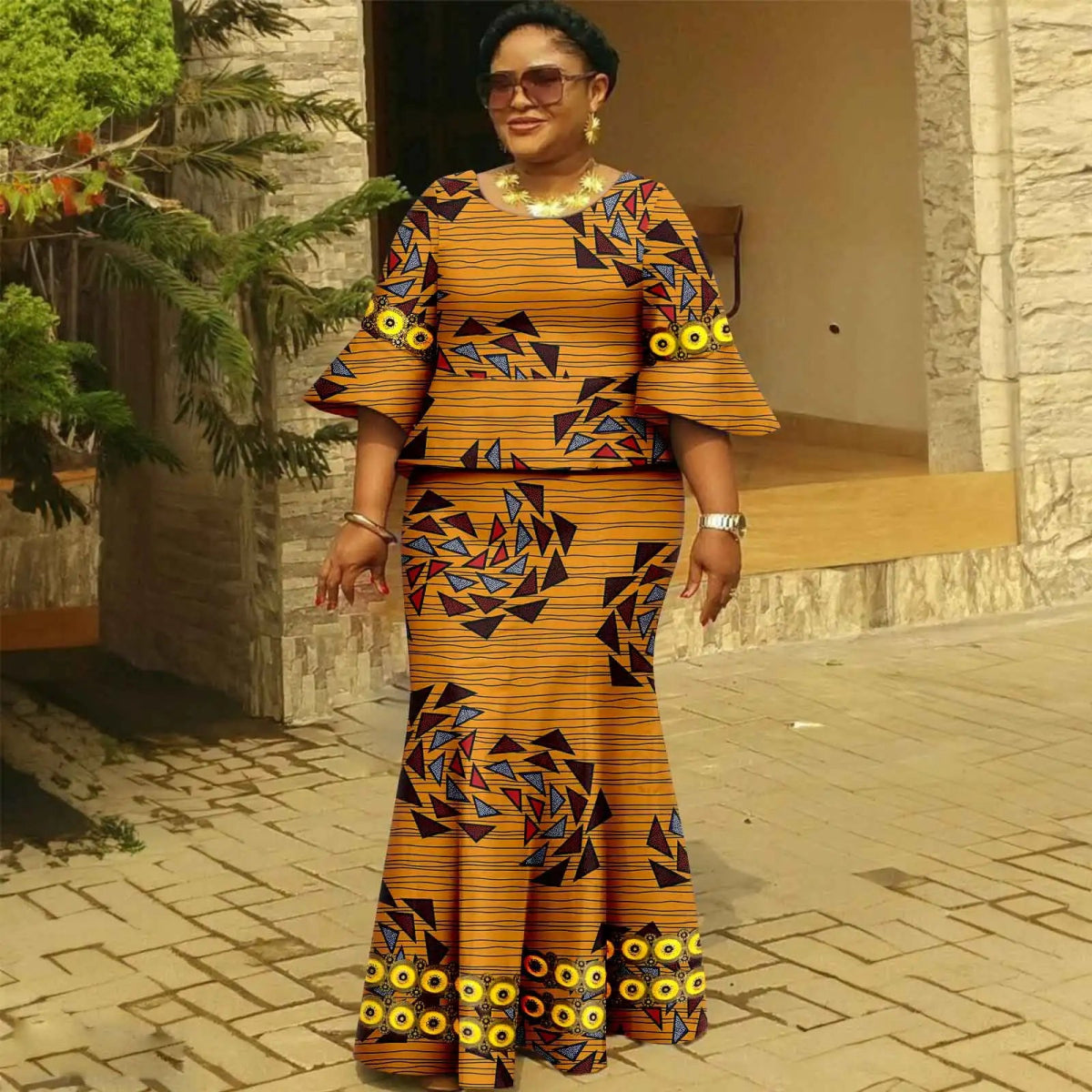 African Women's 2PC Dress – Loose-Fit Gold Printed Fabric with Flared Sleeves
