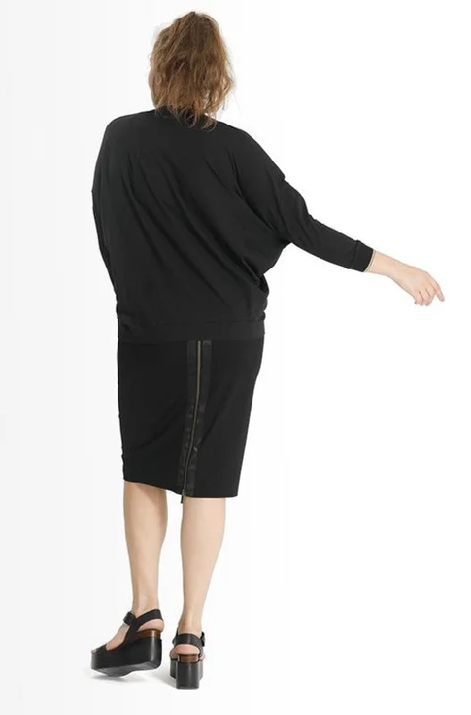 Thea Zip Back Skirt in Black